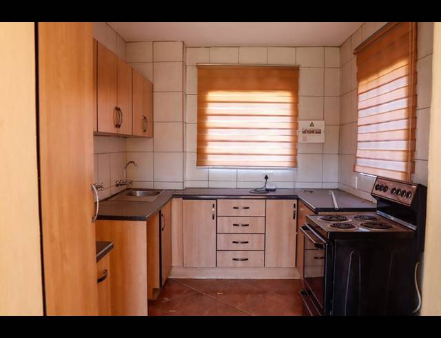 4 BEDROOM HOUSE FOR SALE IN NKWE COUNTRY ESTATE